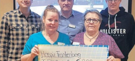 Weihnachtsbäume gesammelt und Geld gespendet